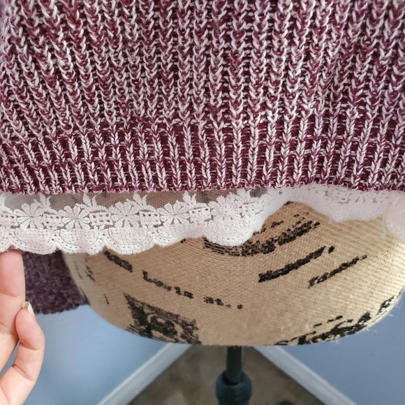 Knitted Sweater with Lace accent - Picture 3 of 3